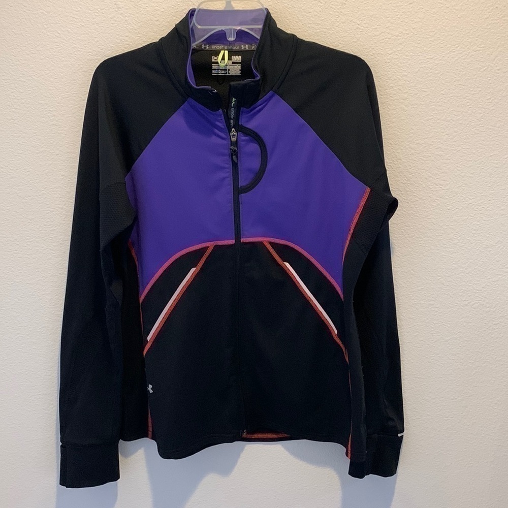 Under Armour Womens “Run” cold gear. Very nice! Blank, Purple&Pink. Size Large.